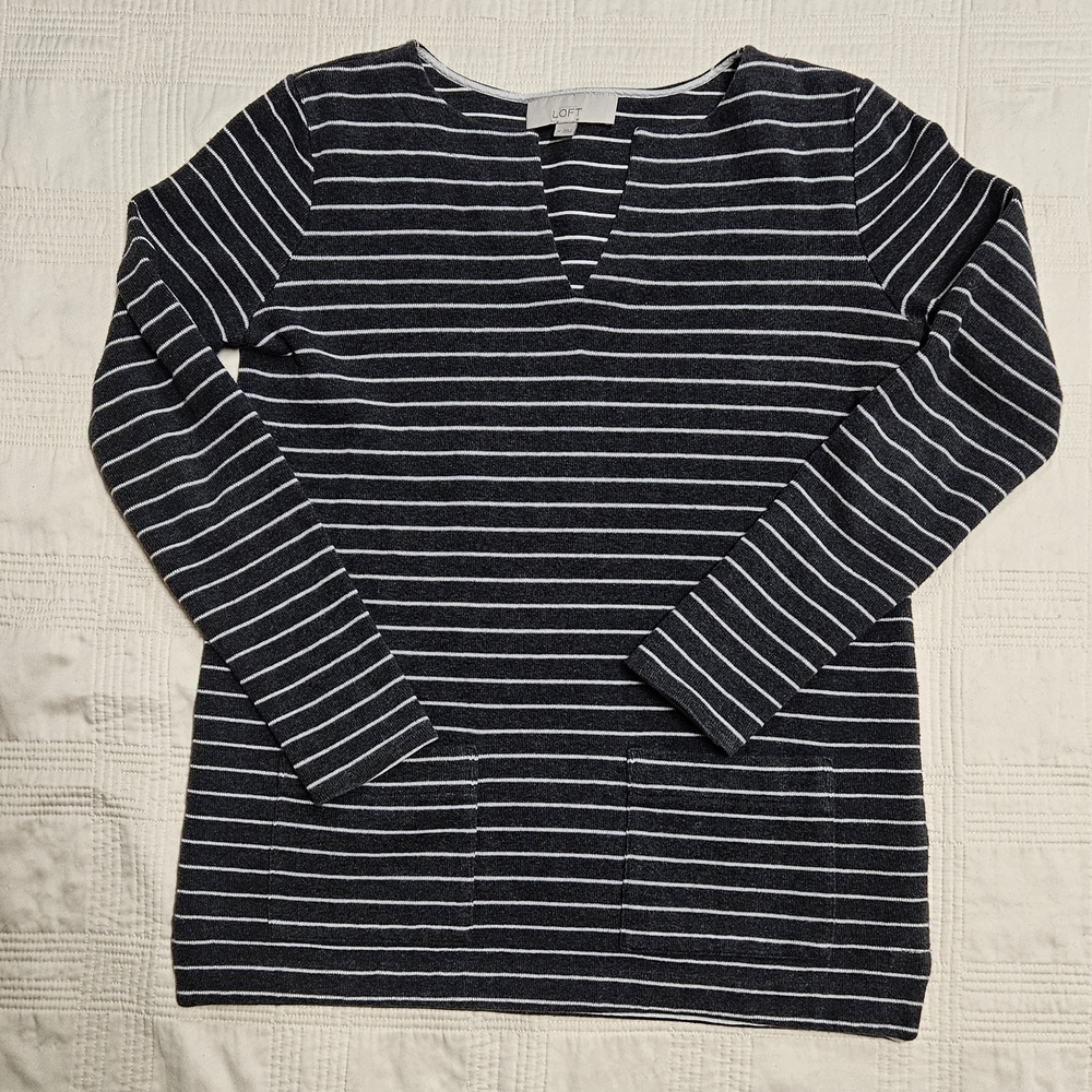 Ann Taylor LOFT Striped Dark Gray and White Long Sleeve Top, Size Medium